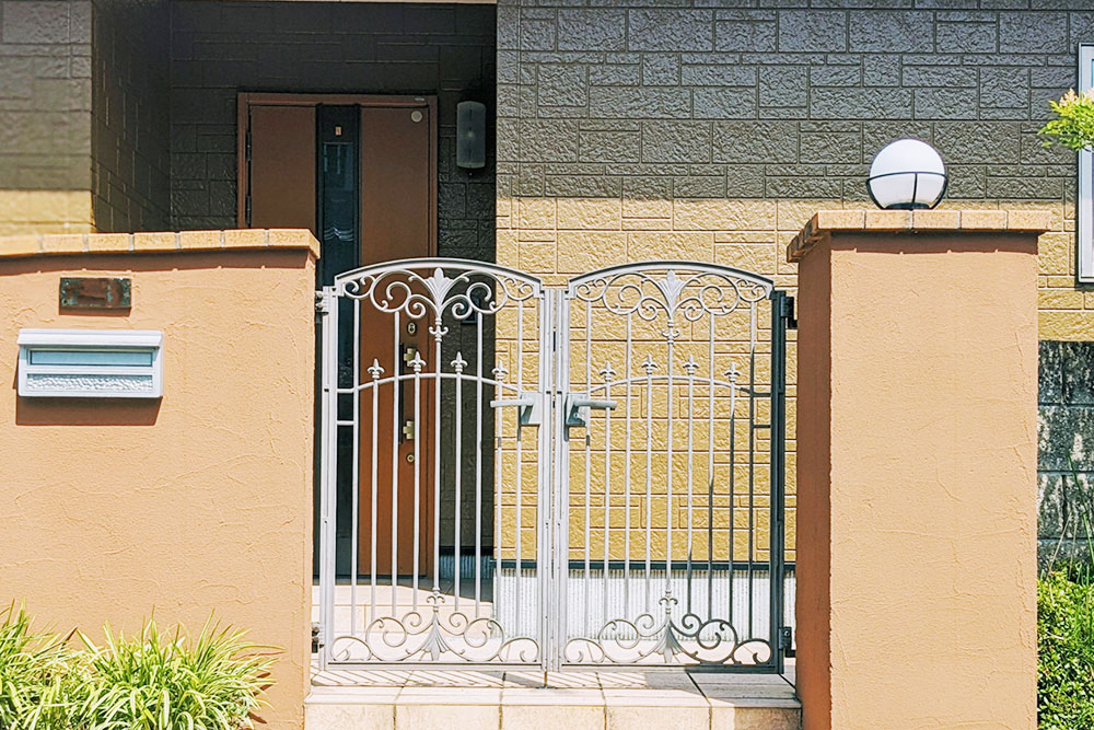 住まいの“顔”を、美しく快適に。