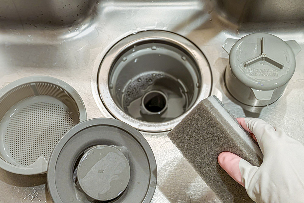 古くて掃除が大変…使うたびにストレスを感じるキッチン周りも新しく！！